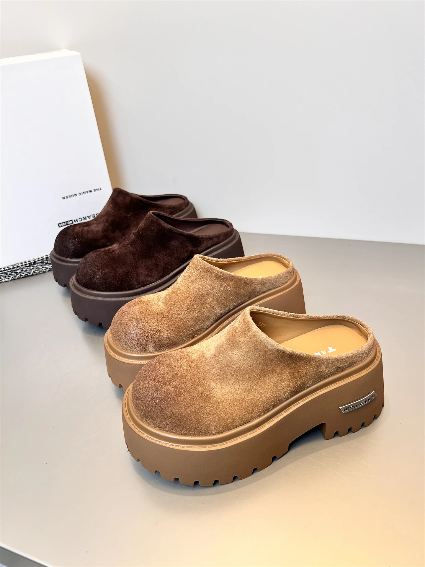 2025-nuovo-designer-piattaforma-pantofole-con-suola-spessa-donna-punta-chiusa-altezza-crescente-pantofole-tacco-largo-tacchi-alti-pantofole-di-marca