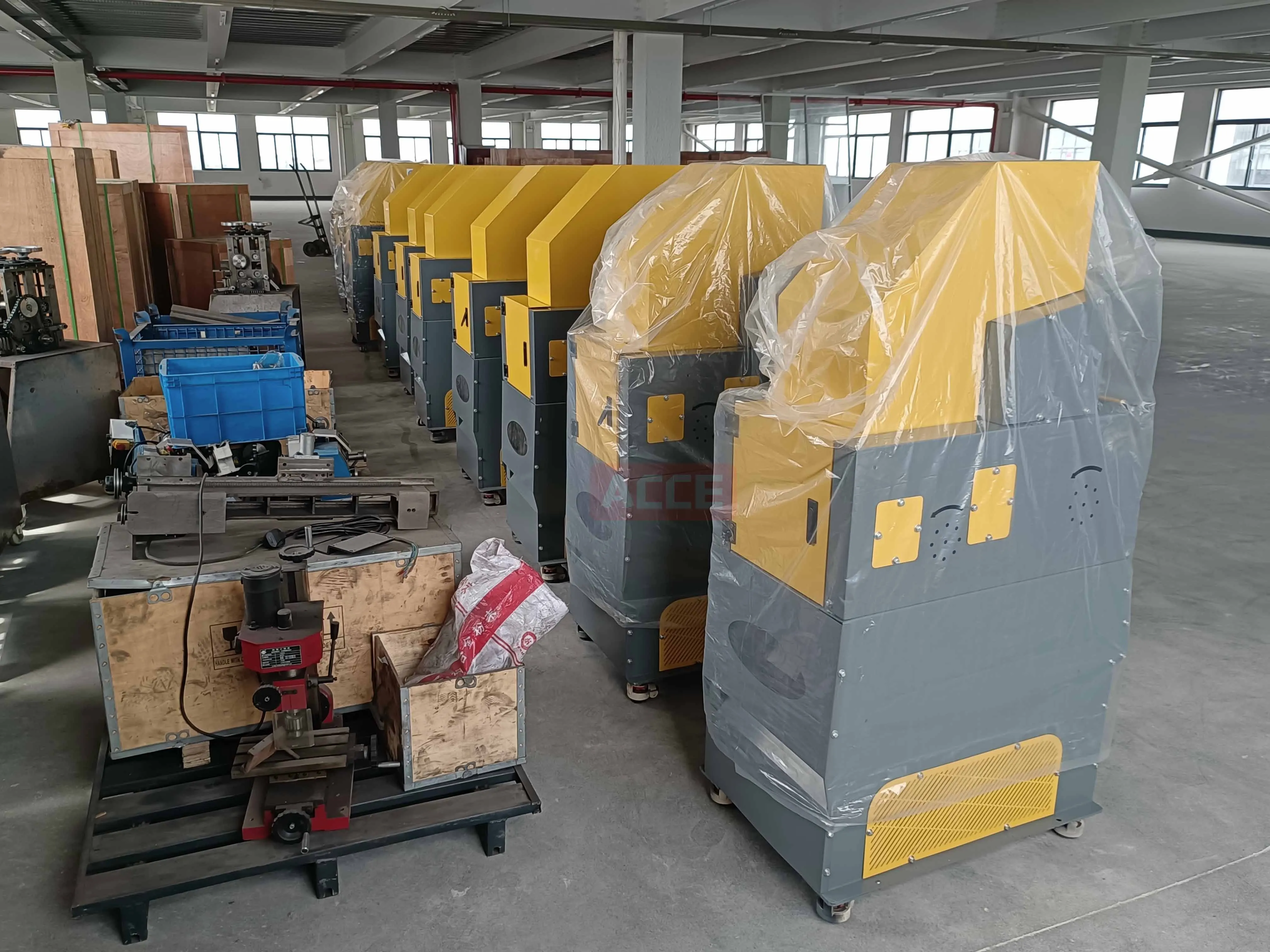 Good Manufacturers Customized Small Cable Wire Granulator Machine Scrap Copper Cable Granulator