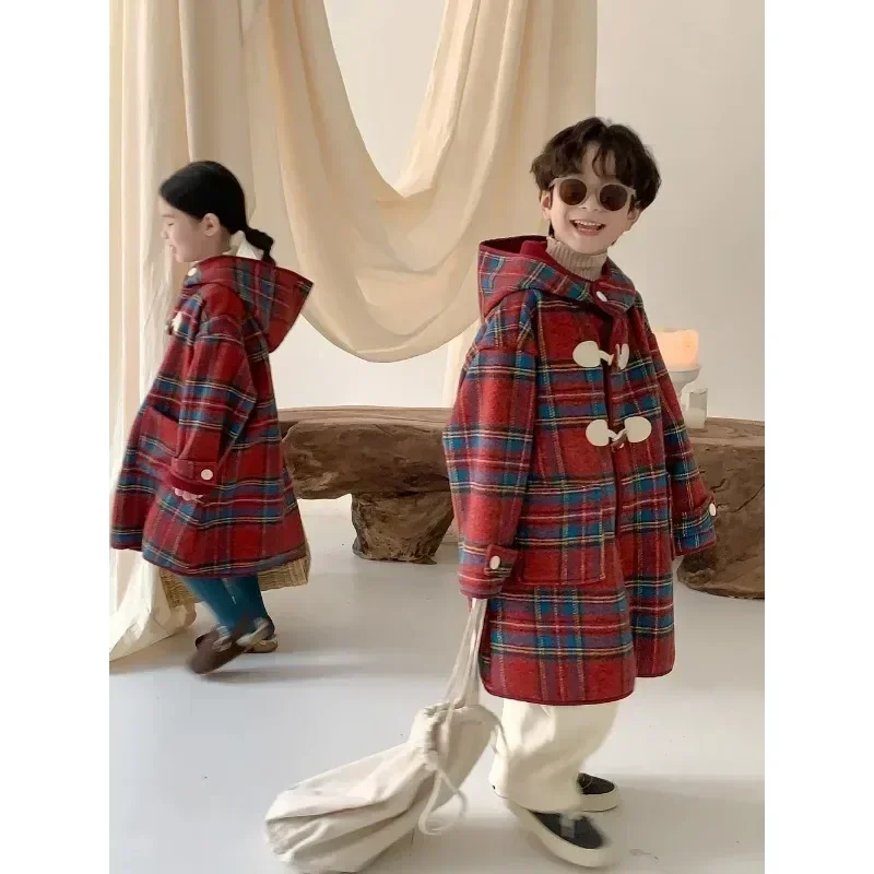 Winter 2025 Korean Kid Girls Coat Cotton Thicken Warm Long Children Girl Outerwear Coat Plaid Horn Button Hooded Kid Girl Jacket