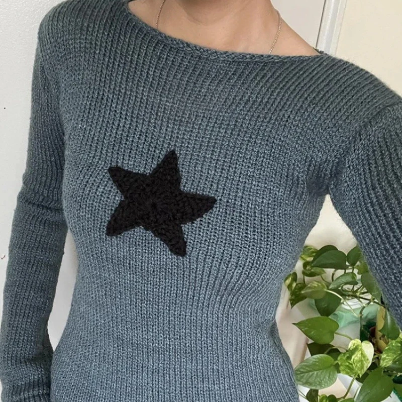 Autumn and winter new color contrasting pentagram round neck long sleeved knitted sweater, casual and fashionable sweater ﻿