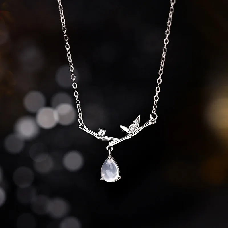 

Ожерелье из белой нефритовой целлюлозы с каплями воды и бамбуковым узлом в стиле ретро и универсальной темпераментной цепочкой на ключицу