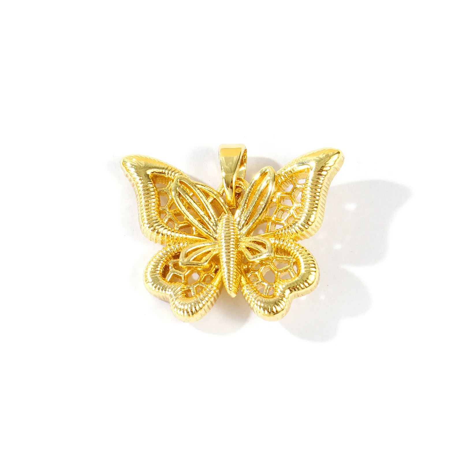 2 Stück Blumen-Schmetterling-Herz-Anhänger mit klaren Zirkonia-Steinen, 18K vergoldet, hohle Messinganhänger mit Spitzenmuster, DIY-Halskette, Schmuck Großhandel – Detail 4