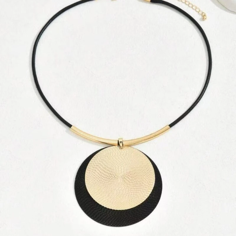 Creative Unique Large Round Vintage Pendant Necklace for Women Personalized Exaggerated Punk Style Jewelry Holiday Party Gift image 3