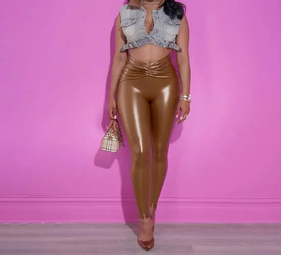 

2026Elegant Sexy Autumn Winter Pleated High Waist Tight Leather Shiny Bread Buttocks Seven Quarter Casual Pants Women's Clothing