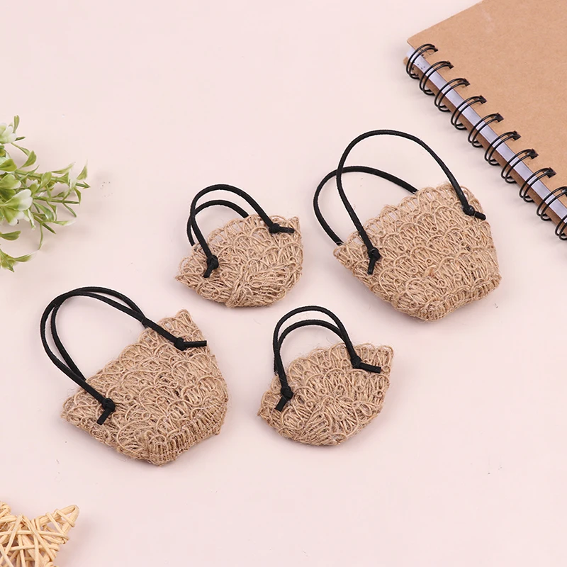 New Miniature Dollhouse Weave Handbags Dollhouse Straw Shoulder Bag Summer Beach Weaving Bag Dolls Fashion Accessories