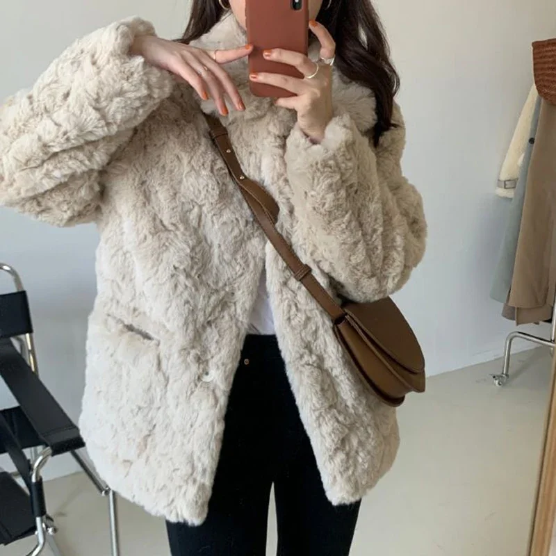 Autumn Winter Women\'s Lamb Wool Jacket Korean Style Streetwear Lapel Faux Fur Coat Woman Warm Thick Furry Fluffy Coat