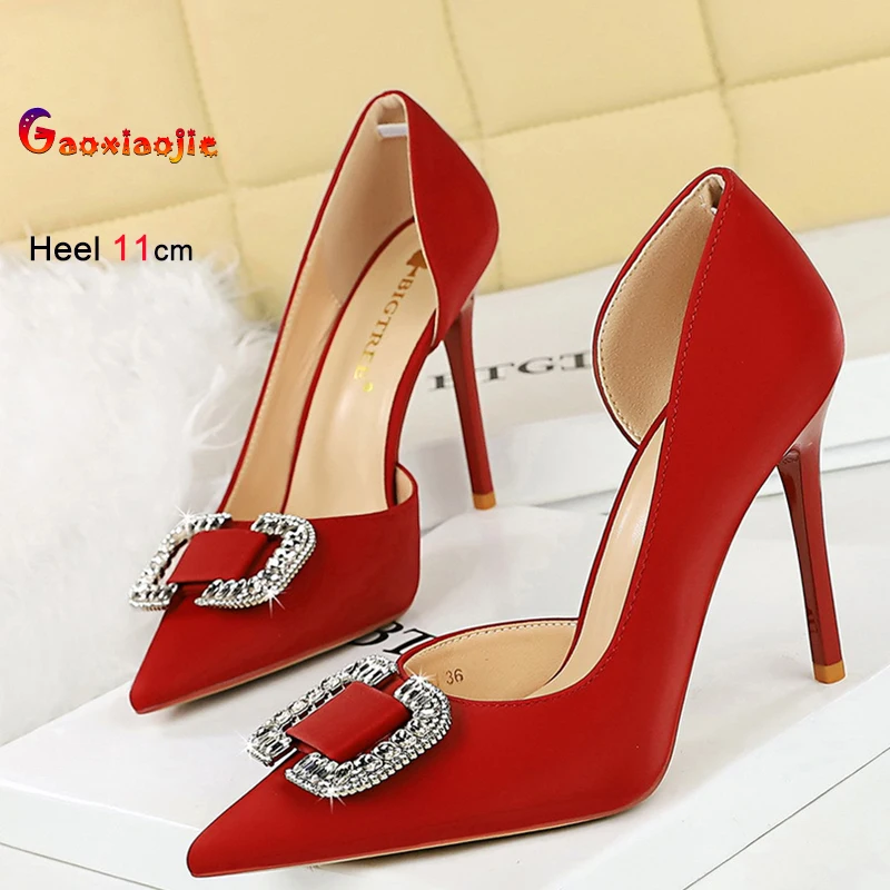 

Роскошные пикантные туфли для банкетов с блестящими кристаллами и пряжкой, женские туфли-лодочки на ремне с металлическими стразами 11 см, модные свадебные туфли на шпильке