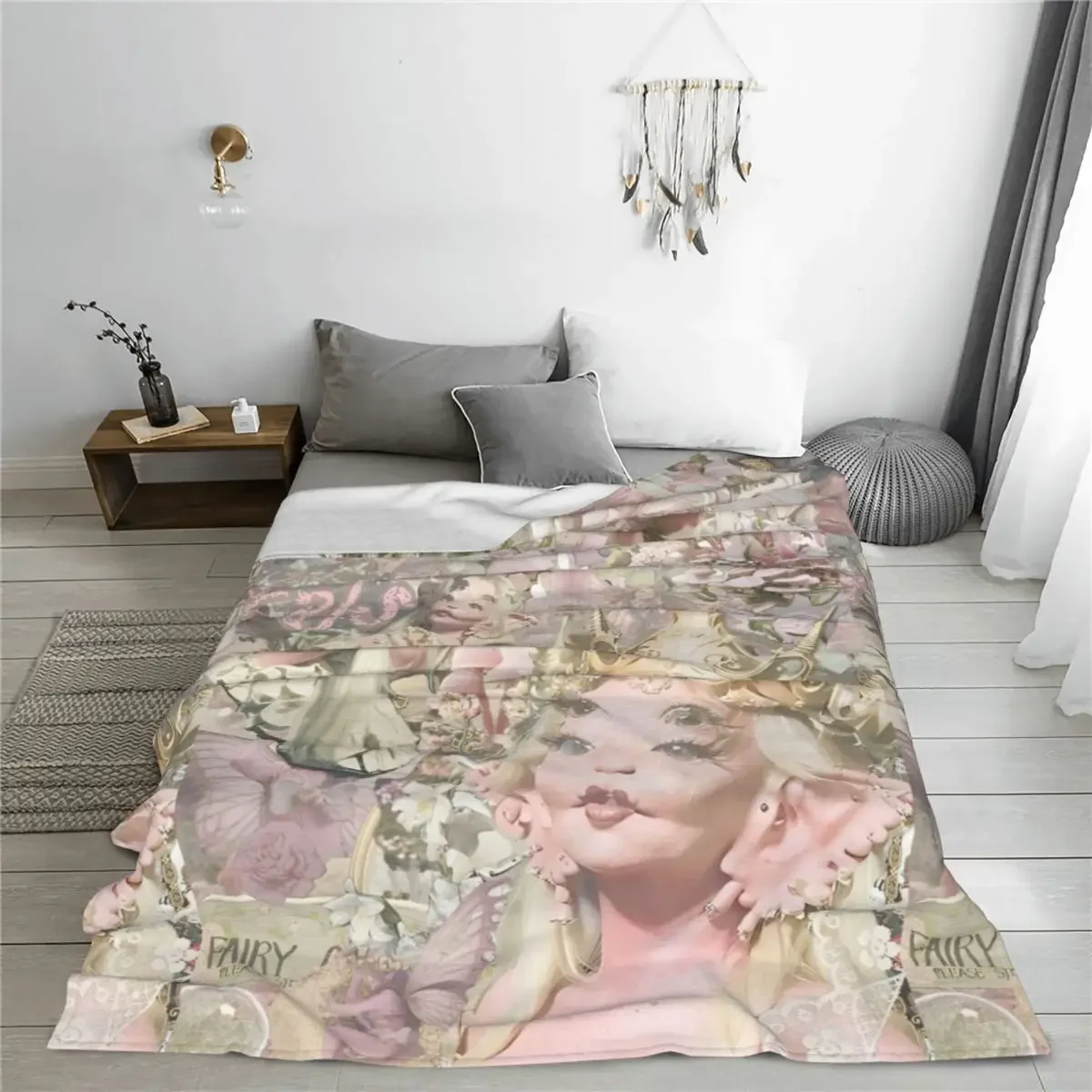 Melanie Martinez Music Blankets Flannel Singer Ultra-Soft Throw Blankets for Bed Bedroom Quilt