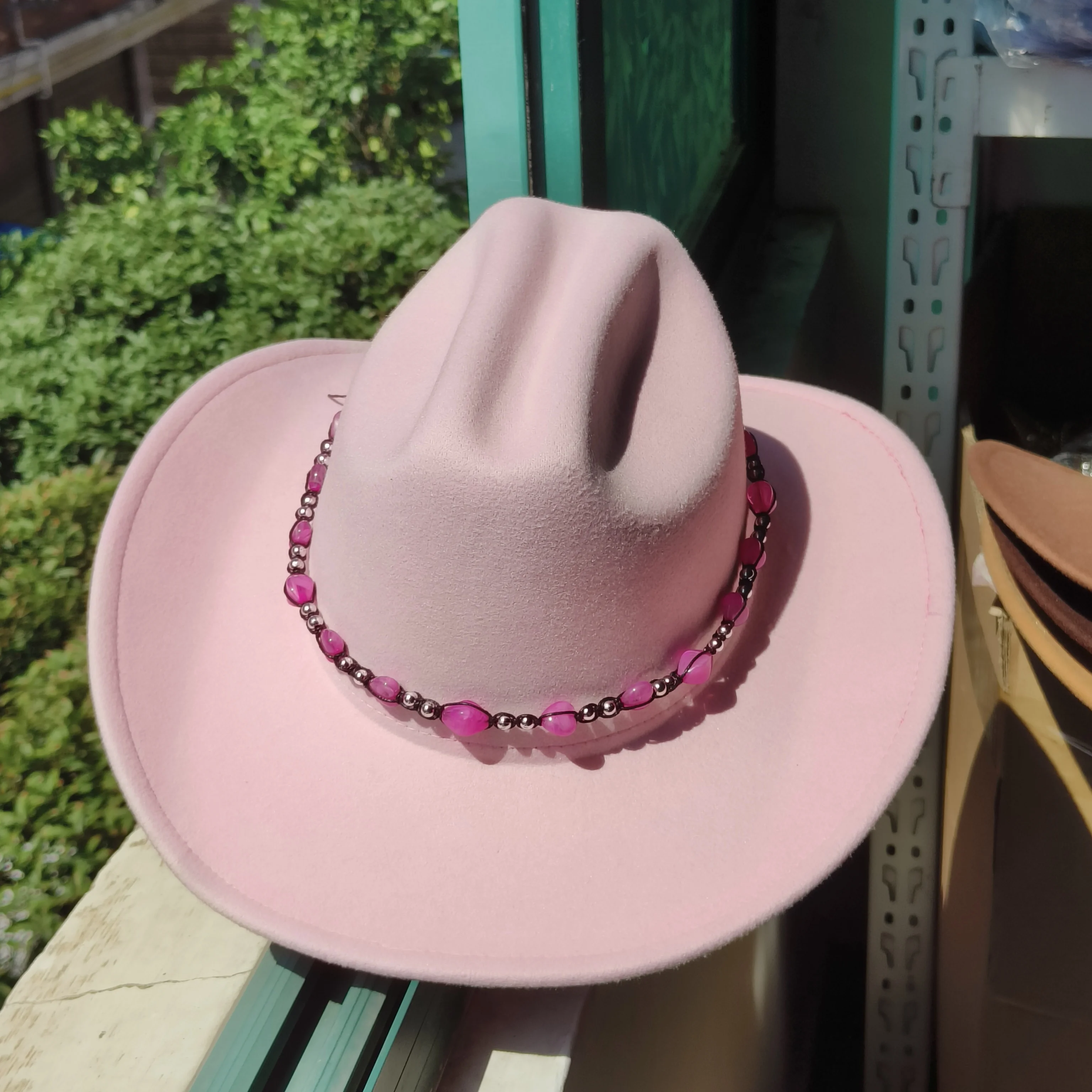 Colored beads cowboy hats pink for women and men Gentleman white hats vintage hat fashion Autumn Winter big brim sombrero hombre