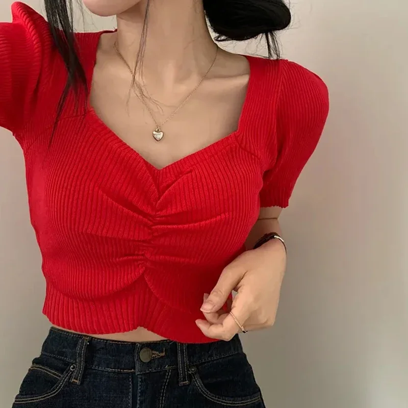 Feminino decote em v plissado topo fino ajuste sólido manga curta malha colheita topo doce pulôver verão fino camiseta y2k