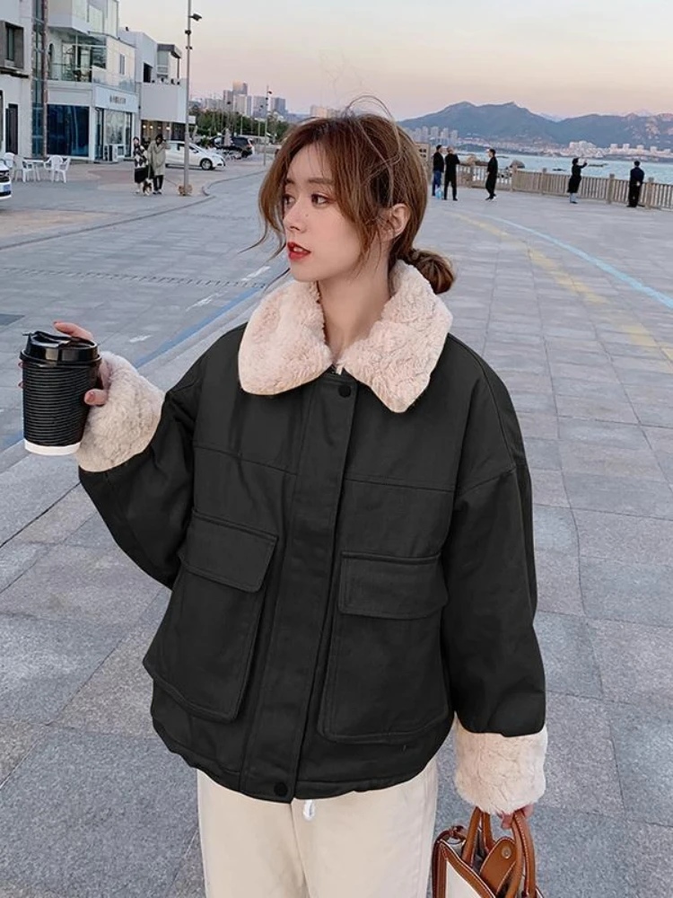 ​​2025 Lightweight Utility Jacket Women's Plush Fleece Lined Winter Cropped K Style Thickened Coat​​