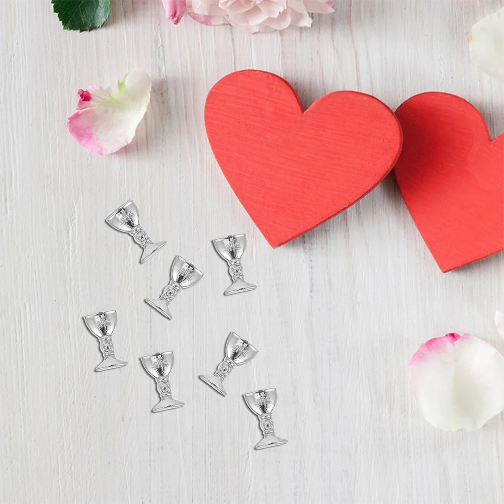 

200Pcs Plastic Miniature Retro Wine Cups Wedding Decor Decorative Offering Cups Party Supplies Vintage Mini Altar Goblets