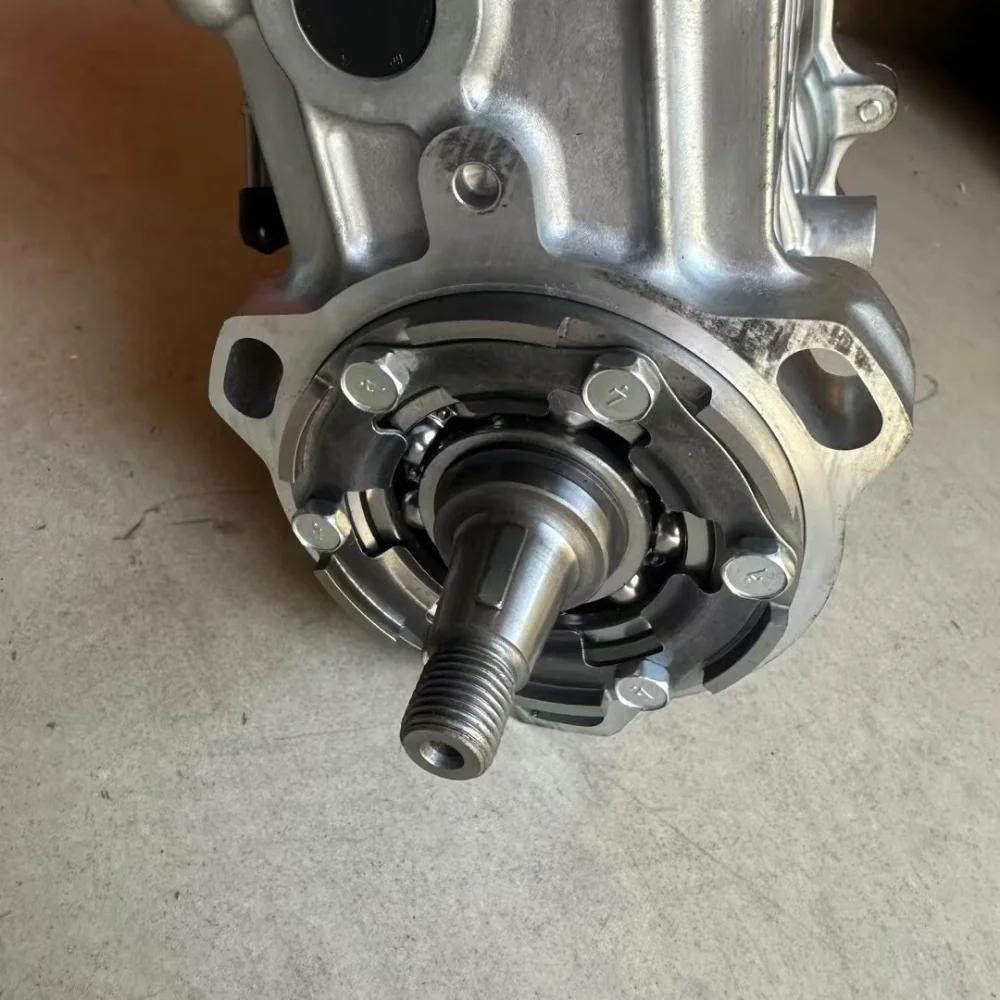 New Brand Engine Parts Fuel Pump V3800 V3300 High Pressure Fuel Pump 1C061-AG1253 for Kubota Engine Part