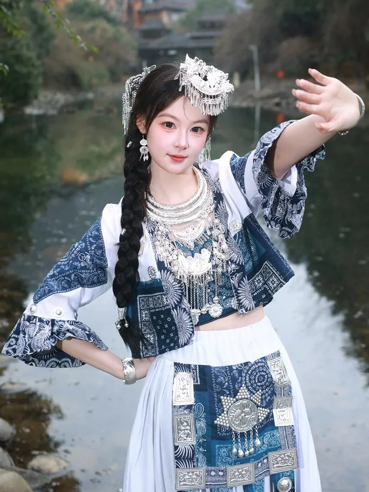 

Ethnic costumes women's style batik strapless coat skirt performance travel outfits photography