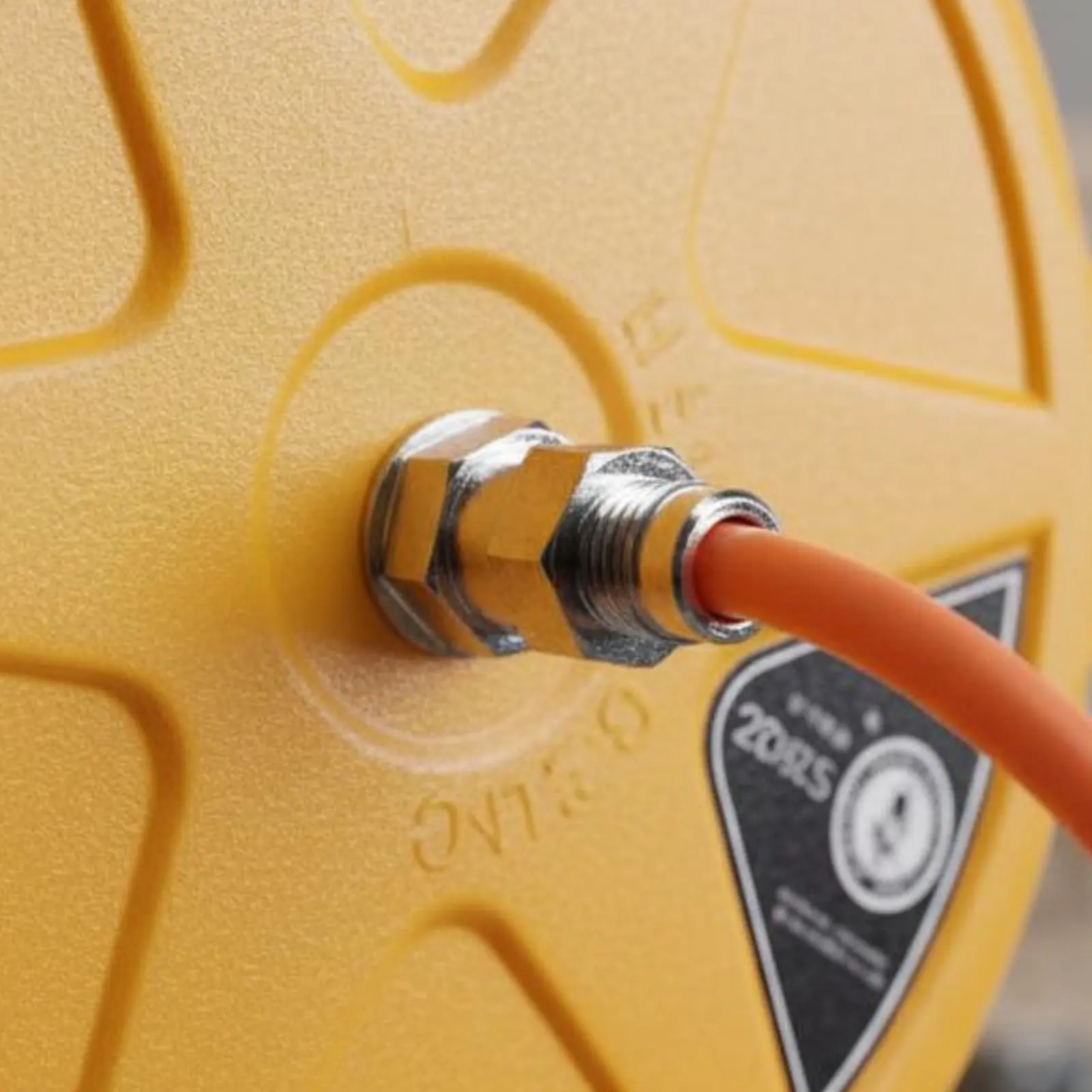 

Mini Hose Reel Self-Locking Retractable Hose Reel Watering Gear Plastic Housing Outdoor Tool Long-Lasting