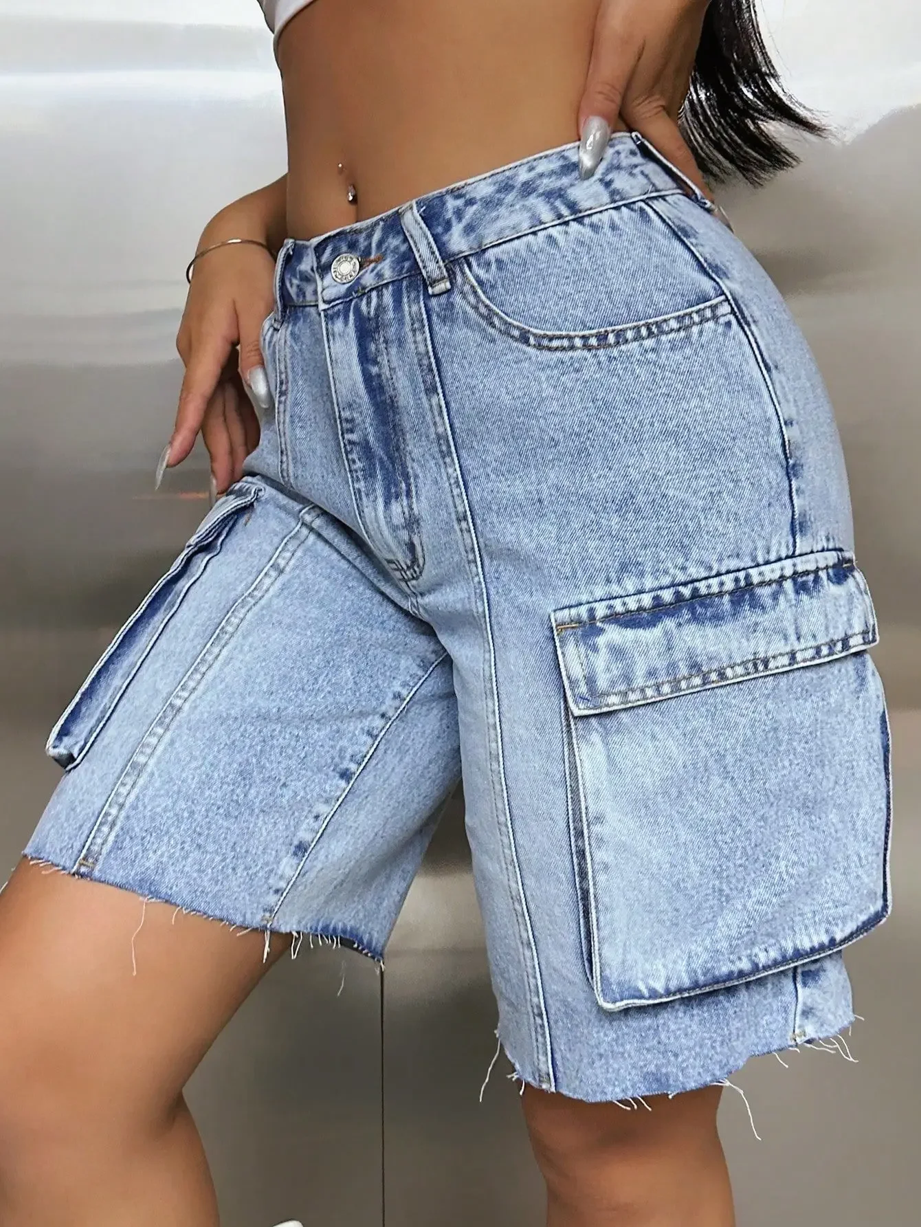 Women's High Waist Denim Shorts Utility Pocket Cargo Style Loose Fit Summer Casual Shorts
