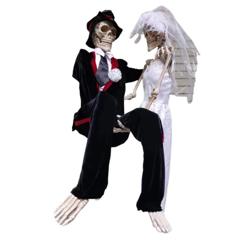 

The bride holds the groom's skeleton skeleton, true love to death, secret room haunted house decoration props simulate human bon