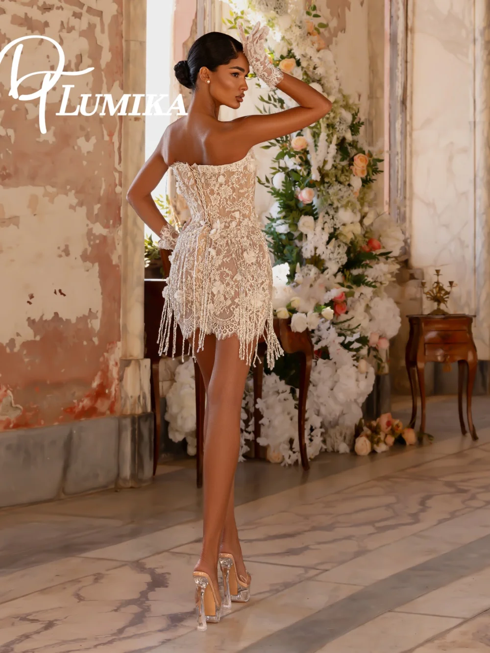 Chic Strapless Sheer Wedding Dress 2026 Romantic Delicate-Lace Bridal Gown Fashion Mini-Length Bridal Dress Robe De Mariée