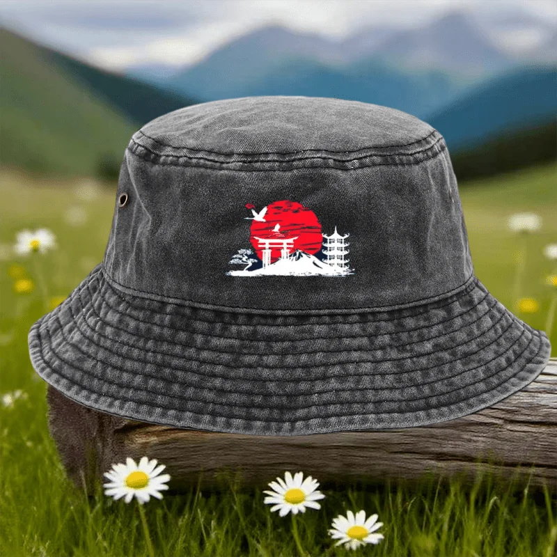 This Single-Brim Outdoor Sports and Leisure Bucket Hat Features Japanese Landscape Patterns, Is Unisex, and Has an Adjustable Brim, Making It an Ideal Choice for Outdoor Activities.