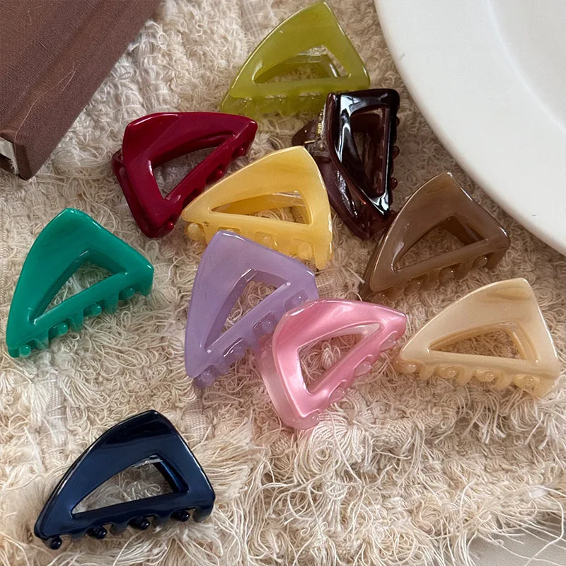 Korean Style Woman Exquisite Version Small triangle Plastic Hair Claws Barrettes Lady Trendy Side Clips Girls Hair Accessories