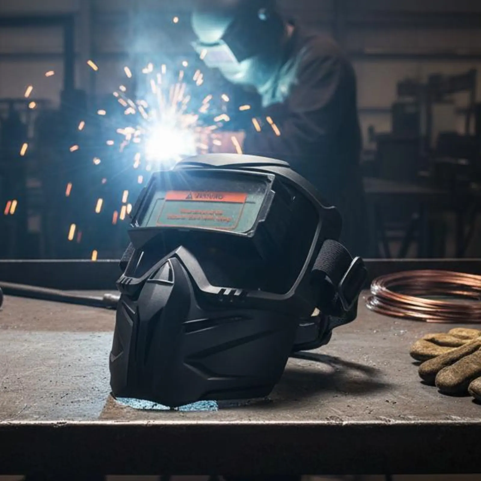 

Auto Darkening Metal Joining Helmet Lightweight Full Face Metal Joining Helmet Full Face Welder Guard Adjustable Fit Anti-Fog