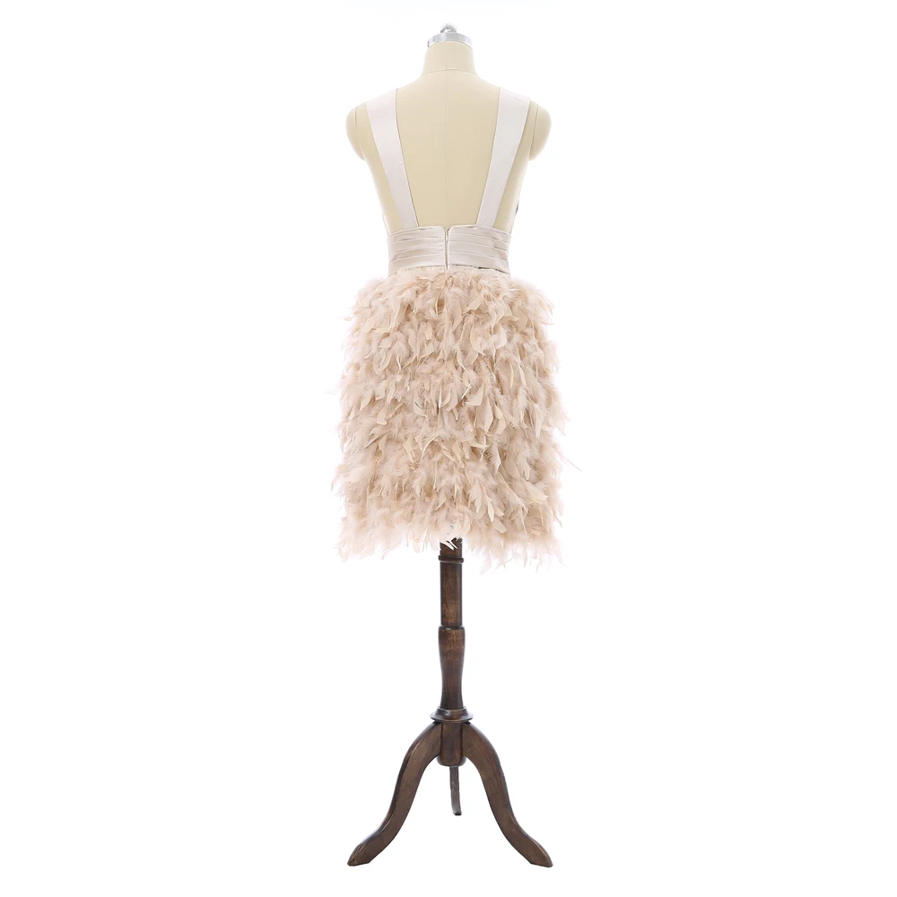 Champagne Cocktail Jurken Schede V-hals Satin Feather Backless Korte Sexy Homecoming Jurken