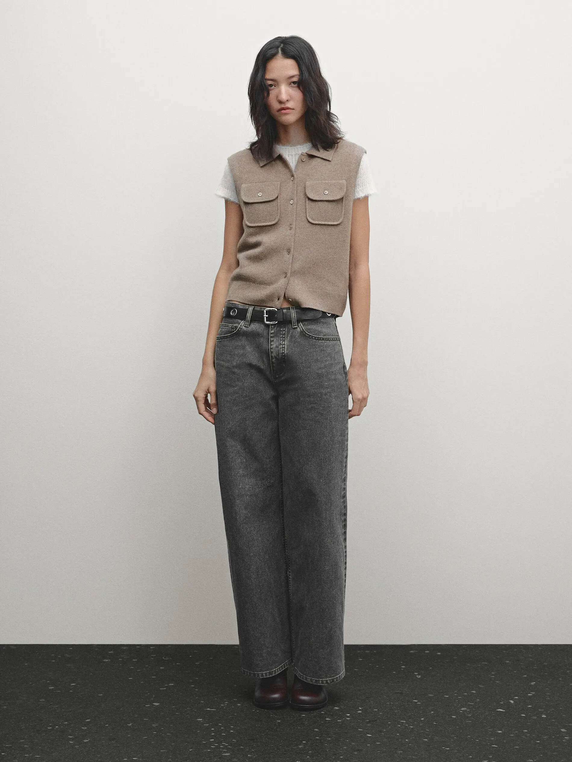 Ethereal Traf Md 2026 YAZHIMEI autumn new style of Women's casual Smart commuter casual grey brown short knit vest