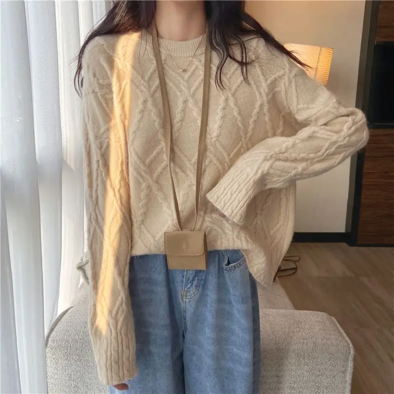 Women\'s Solid Pullover Round Neck Screw Thread Plaid Twists Sweater Autumn and Winter Loose Vintage Long Sleeve Sweater Tops