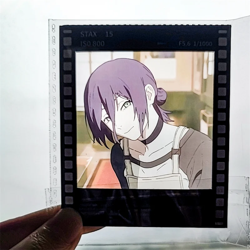 การ์ดพลาสติกตกแต่งลายอนิเมะ Chainsaw Man ฉาก Reze Arc ตัวละคร Reze และ Denji สำหรับคอสเพลย์ ใช้เป็นที่คั่นหนังสือ ของสะสมน่ารัก อุปกรณ์ประกอบฉาก