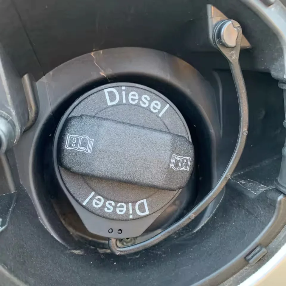 غطاء خزان الوقود الفرقة الحبل لأودي A1 A3 A4 A5 A6 A7 A8 Q3 Q5 Q7 Q8 R8 180201556   لقطع غيار السيارات فولكس فاجن بورا باسات