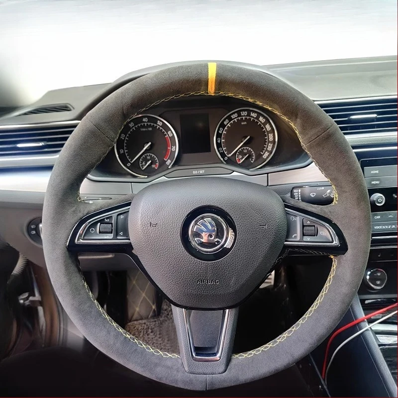 

For Skoda Octavia 2017 Fabia 2016 2017 Rapid Spaceback 2016 Hand-Stitched genuine Leather Suede car Steering Wheel Cover