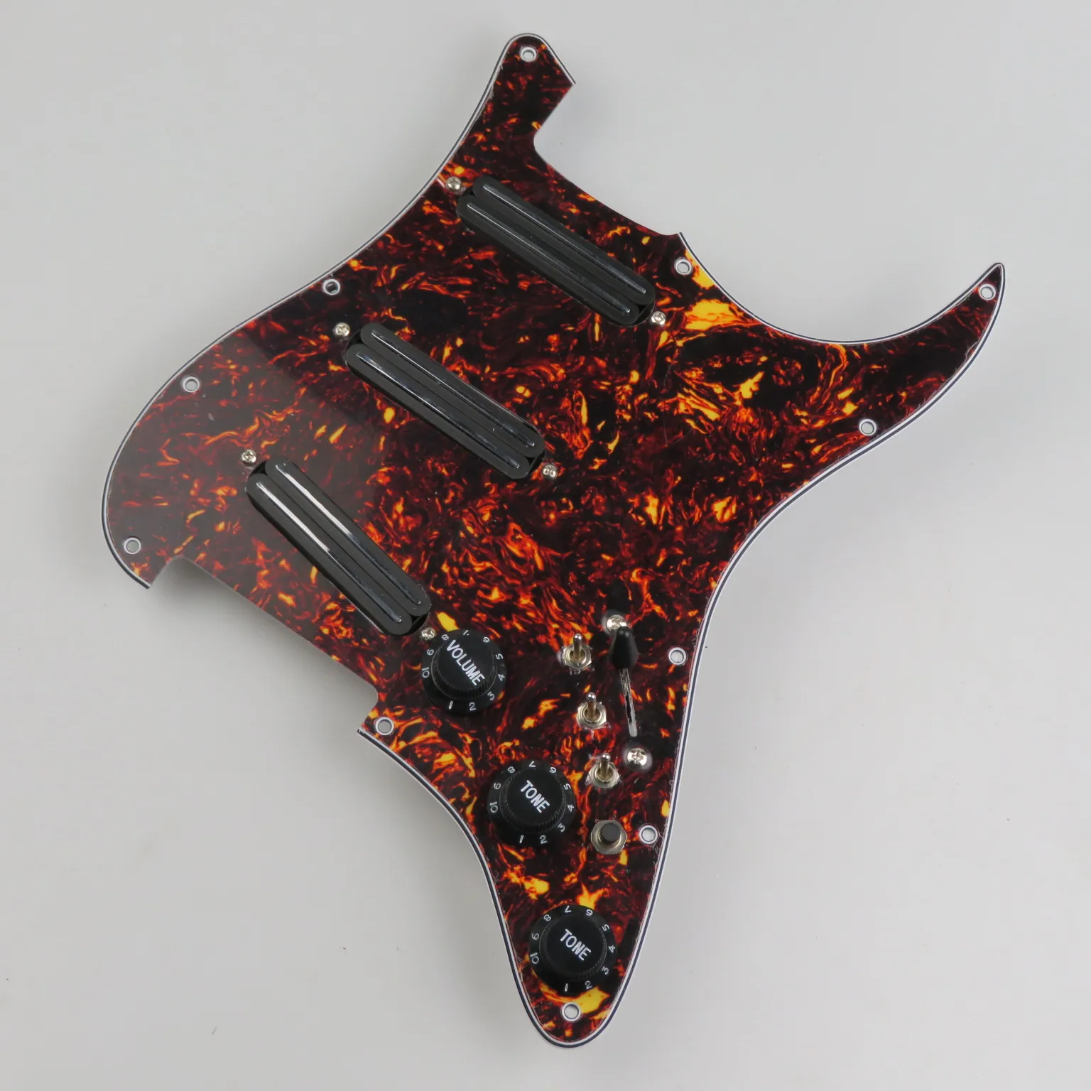 SSS Loaded Prewired Pickguard Vintage Tortoise Shell 4Ply Scratch Plate Black Double Rail Single Coil Pickups 1V2T