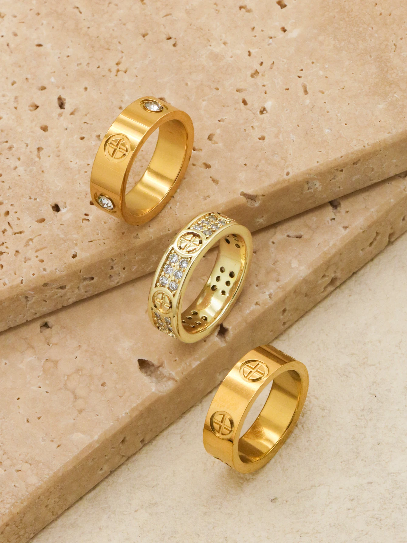 

1 Piece 6mm Width Luxury Cross Zircon Stone Stainless Steel Rings for Women Gold Color Couple Ring Wedding Party Gifts