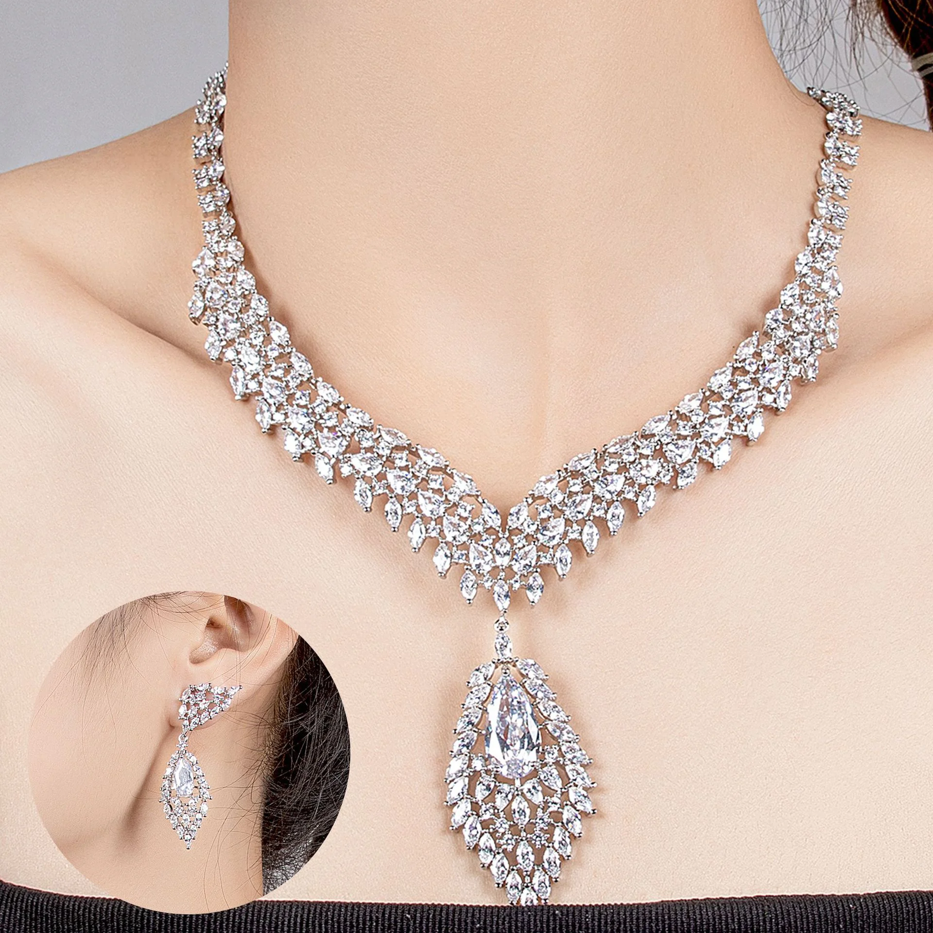 

European Luxury Noble Zircon Wing Necklace Earrings Set High-end Elegant Dinner Party Dress Accessories For Women