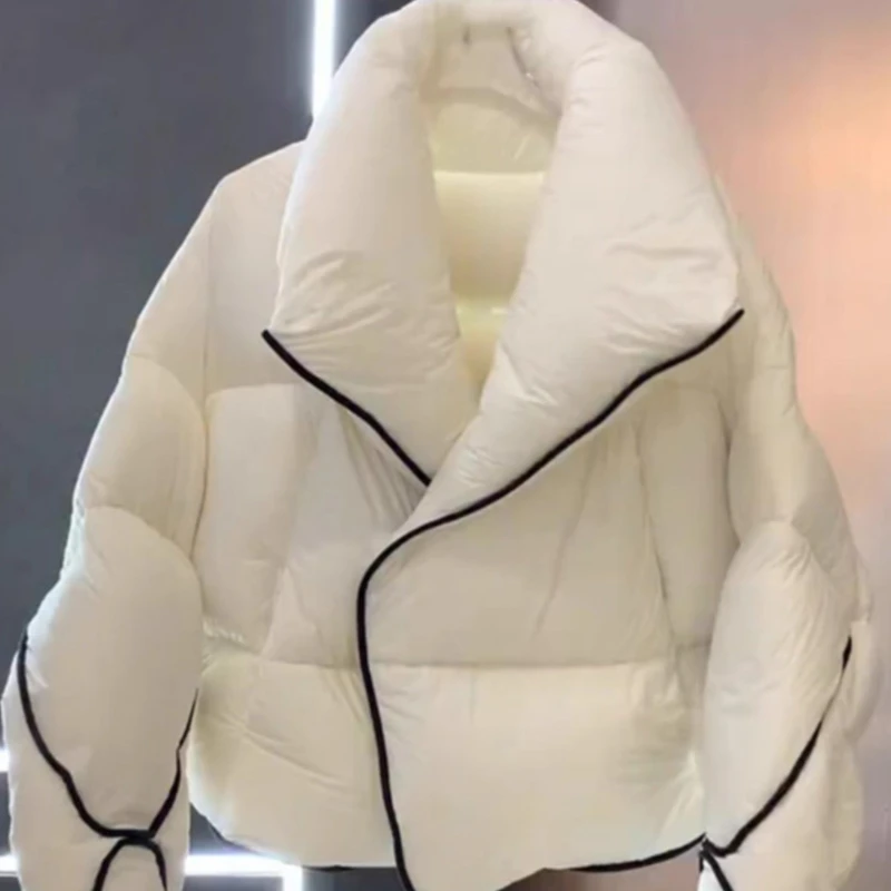 

White Short Down Jacket Women Winter 2025 New Fashion Thick Coat with Fur Collar