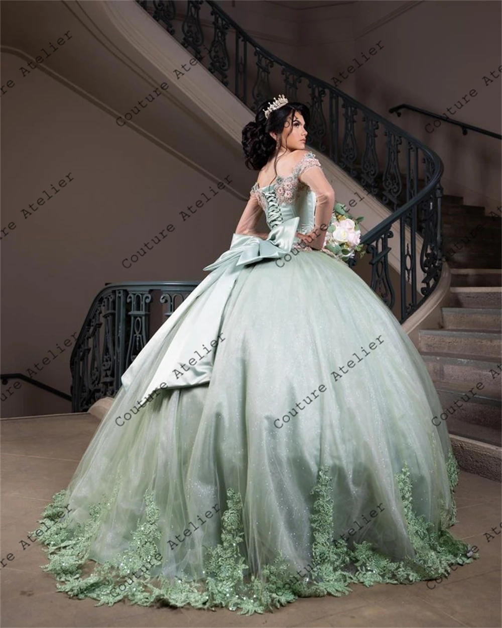 Sage Green fora do ombro vestido Quinceanera com arco, vestido de baile, vestido inchado, apliques de renda, design do 18 ° aniversário