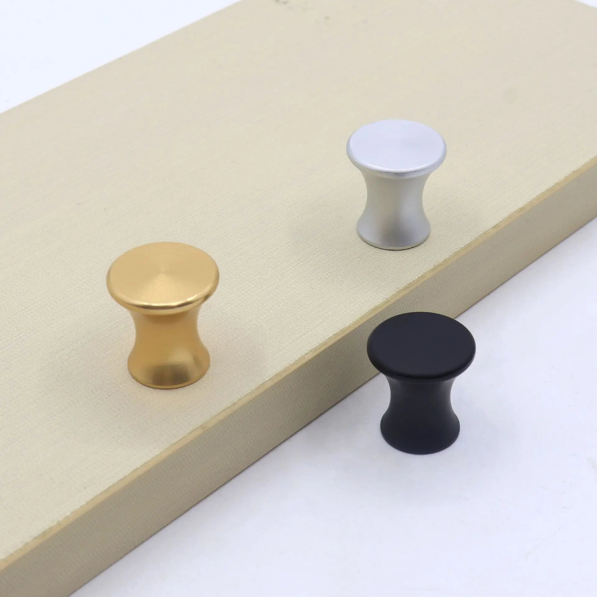 Modern Matte Single Hole Cabinet Knobs Solid Wardrobe Drawer Knob Cupboard Door Pull Handles Aluminum Alloy Furniture Hardware