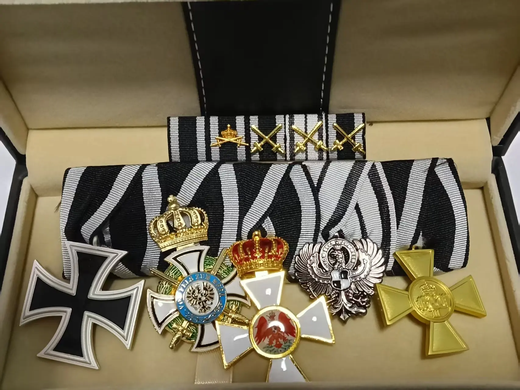 

Реплика немецкой медали времен Первой мировой войны с возможностью индивидуальной настройки