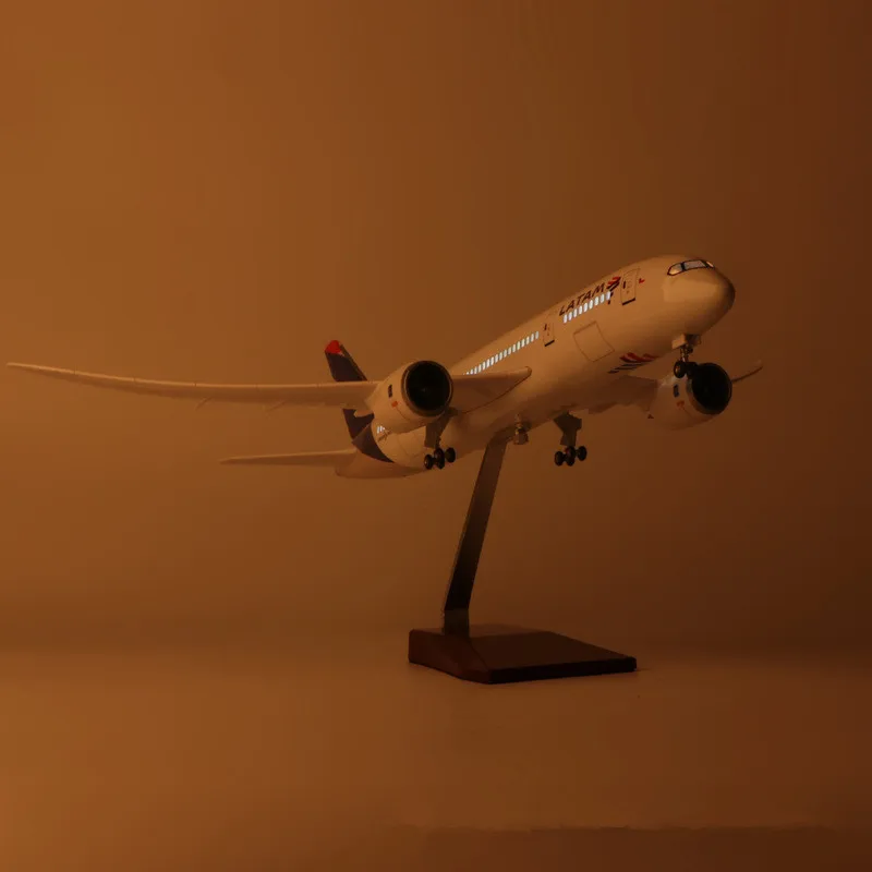 47CM escala 1:150 Chile LATAM Airlines Boeing 787 Dreamliner Diecast modelo aerolíneas resina avión juguetes colección exhibición regalos