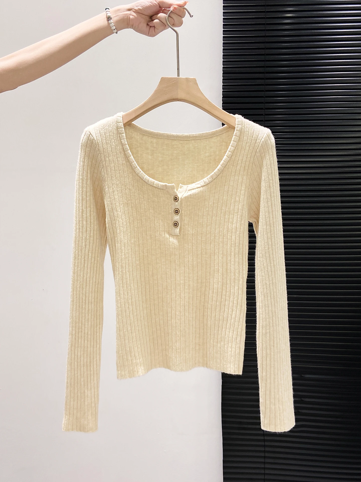 Slimming Knitted Base Layer Top with Buttons ort Sve Long Sve Women's Autumn Design Sense f Open Collar ort Sle