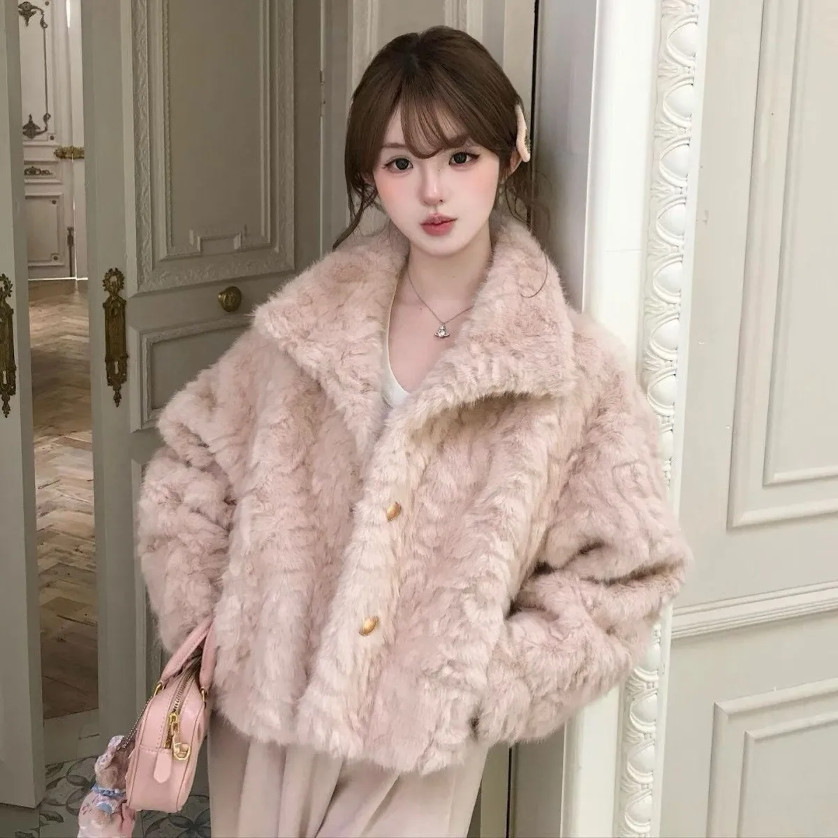 Eco-Friendly Women's Fashion 2026 Winter Short Coat Collar Quilted Synthetic Fur Jacket Lamb Skin Design Casual Style Outerwear