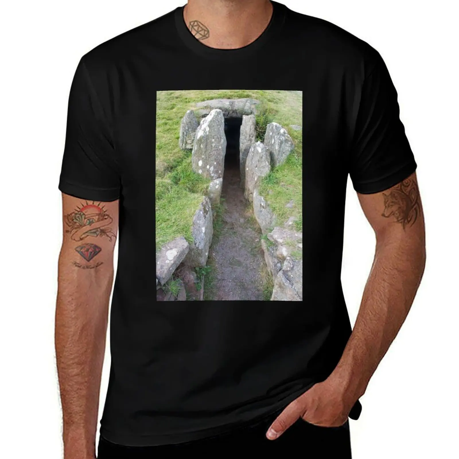 Bryn Celli Ddu prehistoric passage tomb. Entrance shown. T-Shirt t shirts for man pack cotton T-Shirt