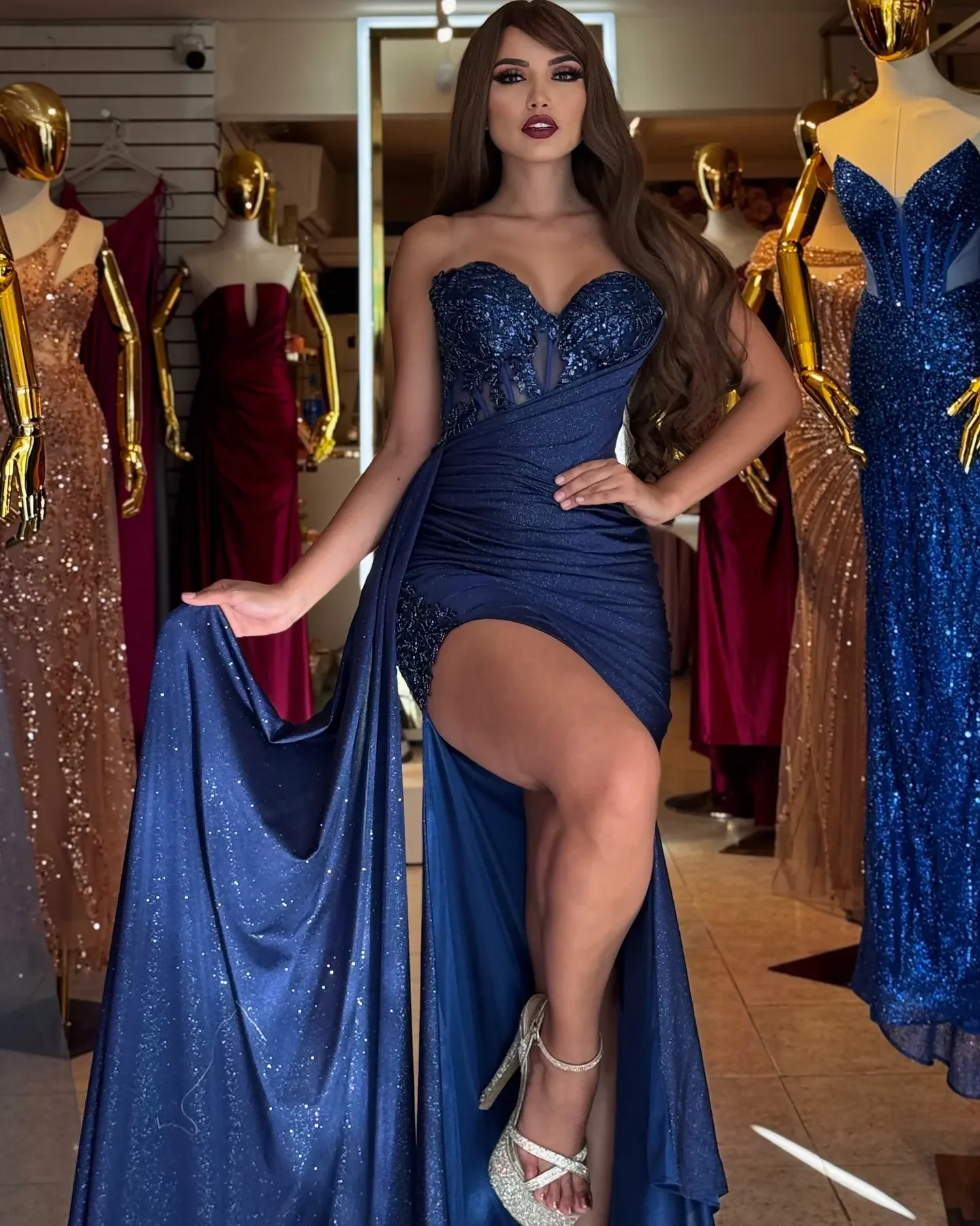 

Customized Sexy Dark Navy Sheath Prom Dress Sequins Sweetheart Evening Gown Pleats Thing Split Side Train Women Formal Gowns