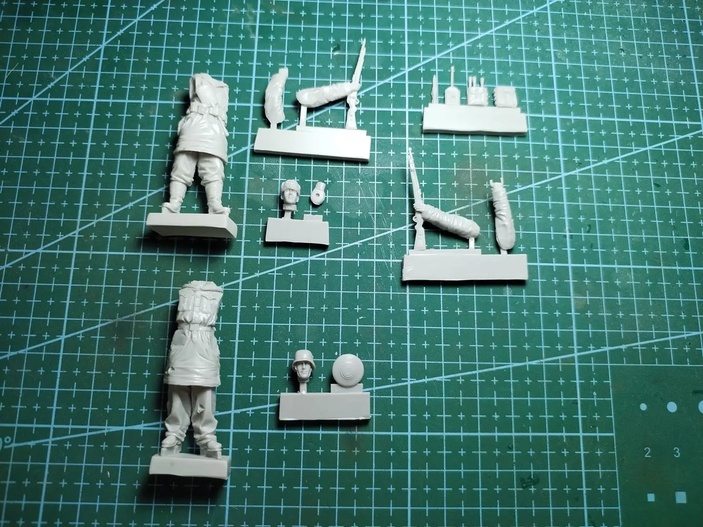 1/35  Resin Model Figure GK，German soldier , Unassembled and unpainted kit