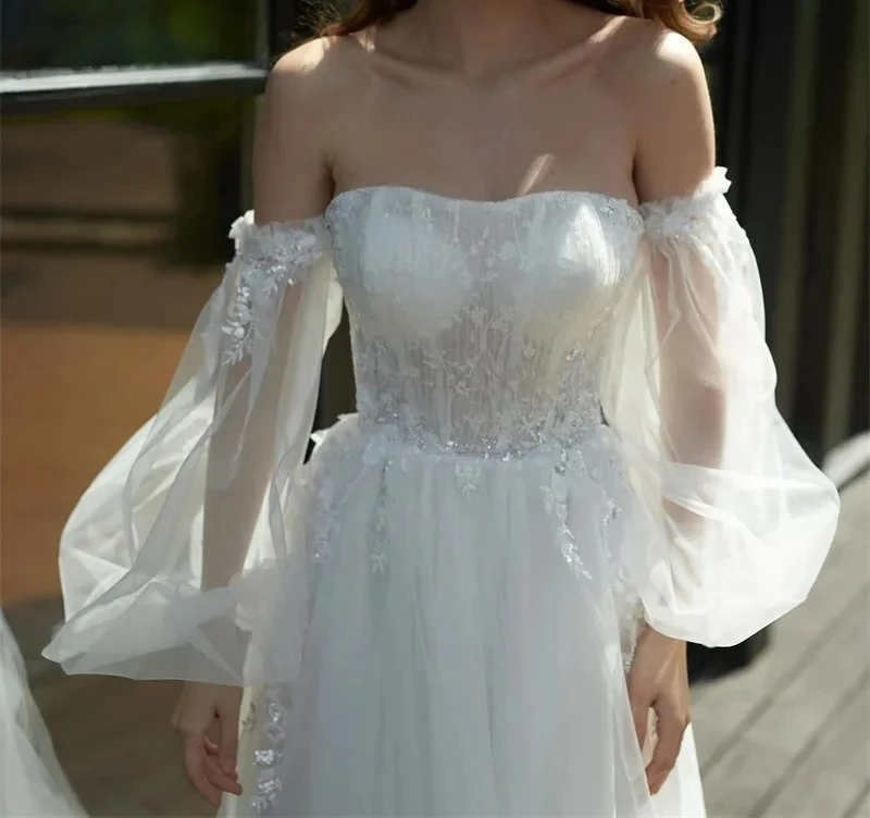 Customized 2026 Exquisite Strapless Off Shoulder Wedding Dress Puff Sleeves Lace Appliques Elegant Bridal Gown Luxury Robe