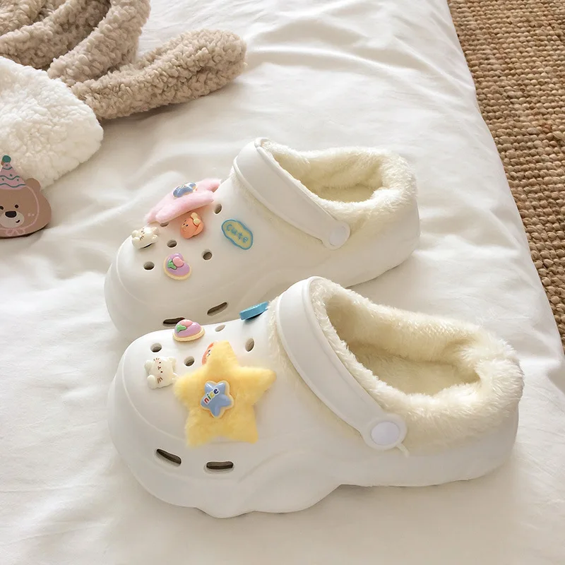 2026 Winter Damen Plateau-Hausschuhe Warme Fell-Pantoffeln Niedliche Mädchen-Dekorations-Hausschuhe Flauschige Bequeme Slip-On Freizeitschuhe Weiche Plüsch-Schuhe