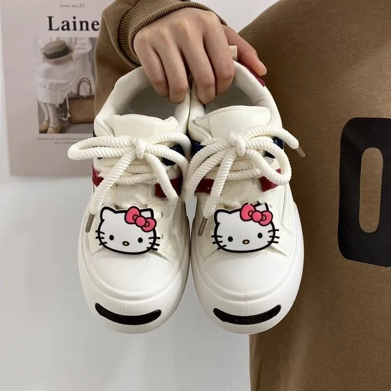 Jesienne białe buty z dużą główką Damskie buty na co dzień z grubą podeszwą Hello Kitty Nowe sportowe buty na chleb dla uczniów gimnazjum