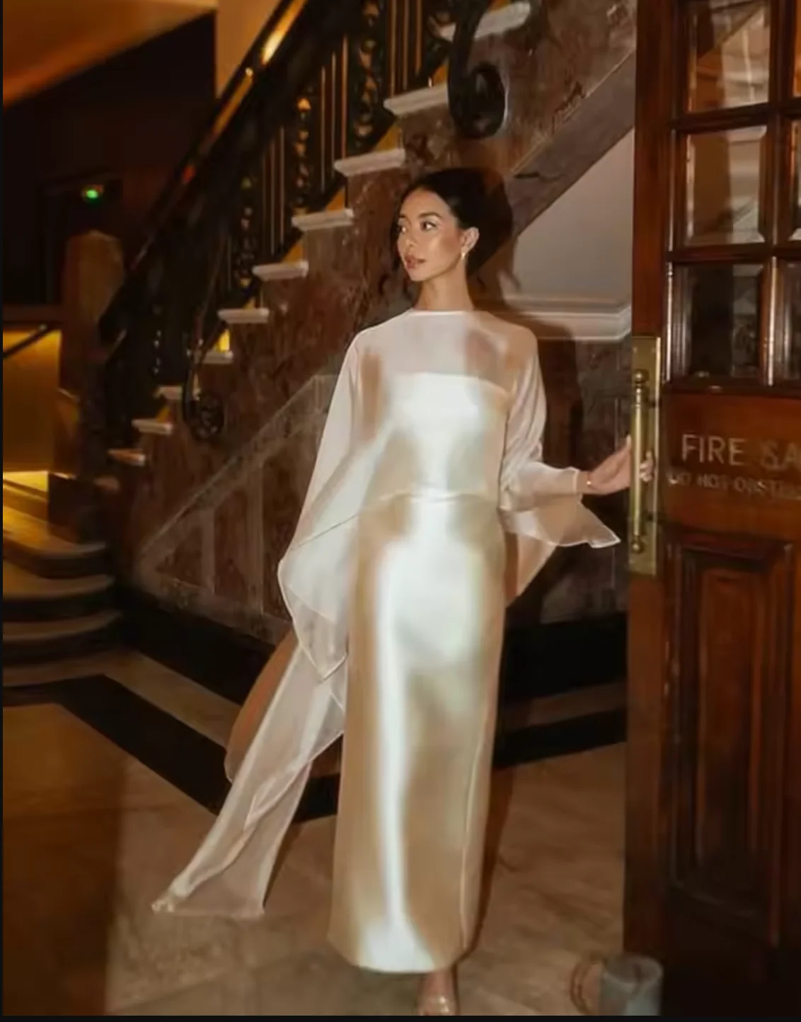 Personalizado preto sem mangas vestidos de baile bainha muçulmano marfim vestidos de noite até o chão robe de soiree formal vestido de festa