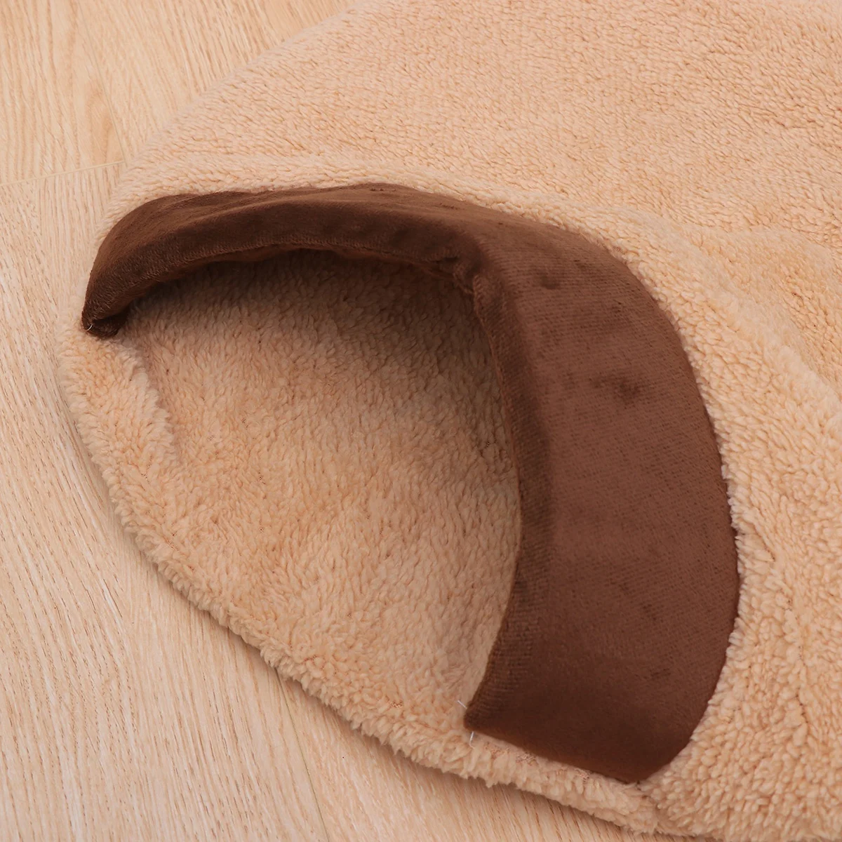 

Hamburger Cat Nest Warm Pet Bed Kitten Cave House 60x50x16cm Brown Cozy Sleeping Spot Unique Design Attractive Fashionable
