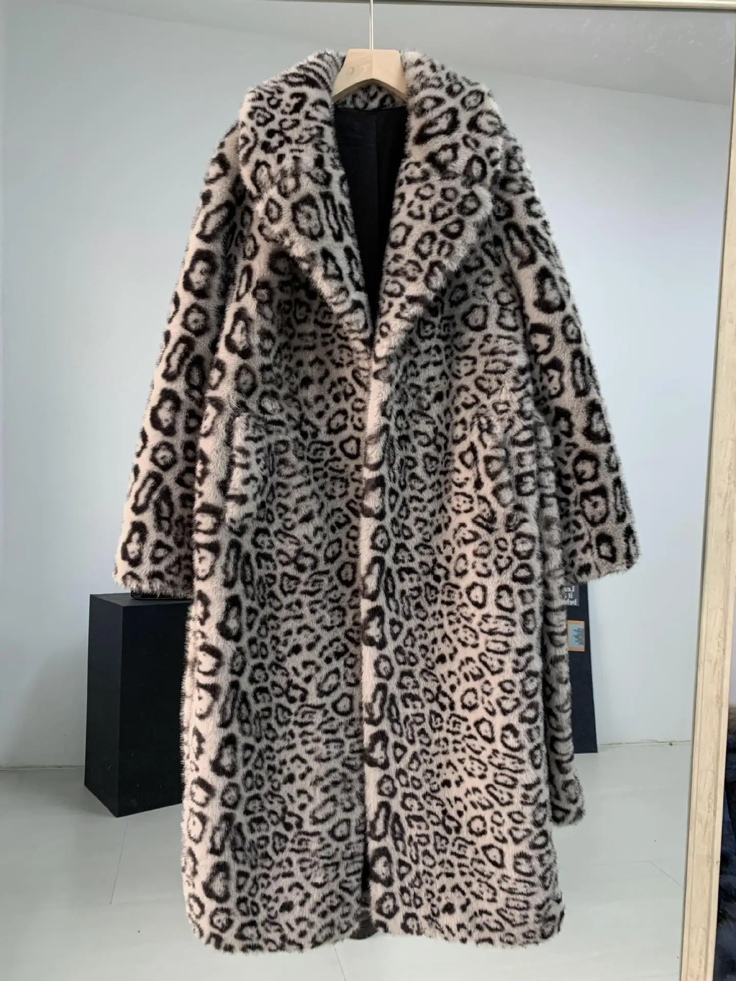 2024 autumn and winter new environmentally friendly fur imitation mink fur leopard print extended plus size women\'s clothing